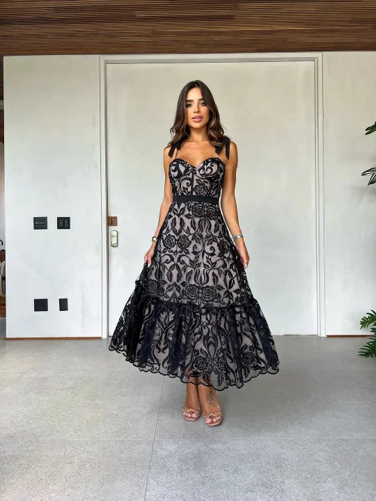 Kaori™ | Robe midi élégante à fines bretelles