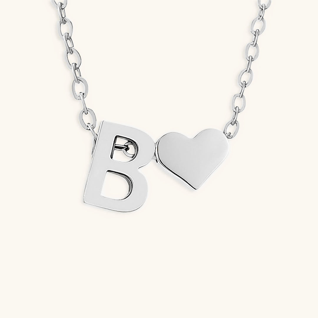 Ria™ | Collana con cuore e iniziali