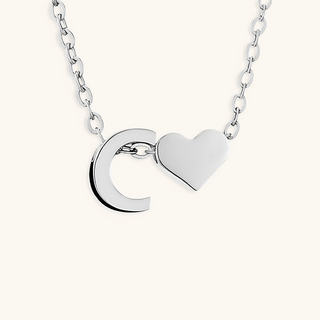 Ria™ | Collana con cuore e iniziali