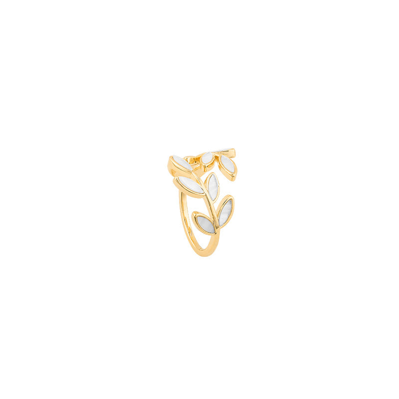 Alexandra - Bague Ajustable Feuille en Opale Blanche en Or