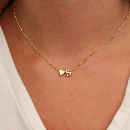 Ria™ | Collana con cuore e iniziali