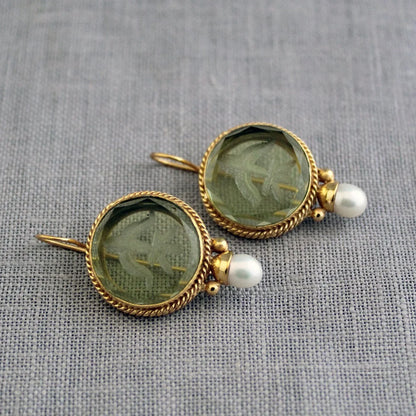 Madonna - Boucles d'oreilles en perles avec pierre verte vintage en forme ronde