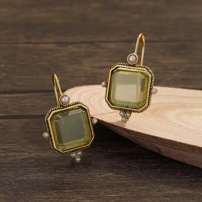 Maeble™ | Boucles d’oreilles vintage avec pierre verte et perle