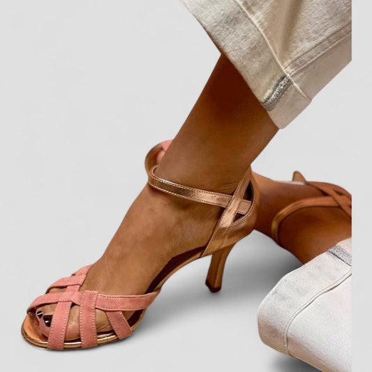 Calista | Ouvert à l'avant à talons kitten™