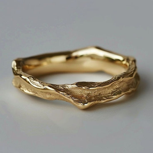 Bague Martelée Dorée™ – Style Vintage