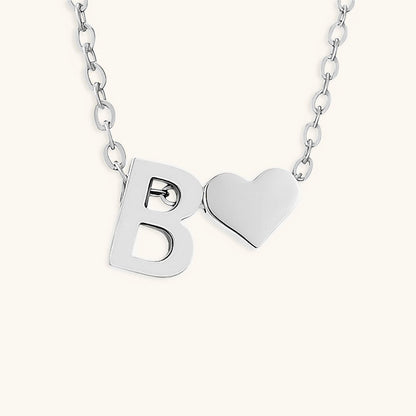 Ria™ | Collana con cuore e iniziali