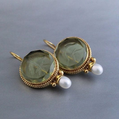Madonna - Boucles d'oreilles en perles avec pierre verte vintage en forme ronde