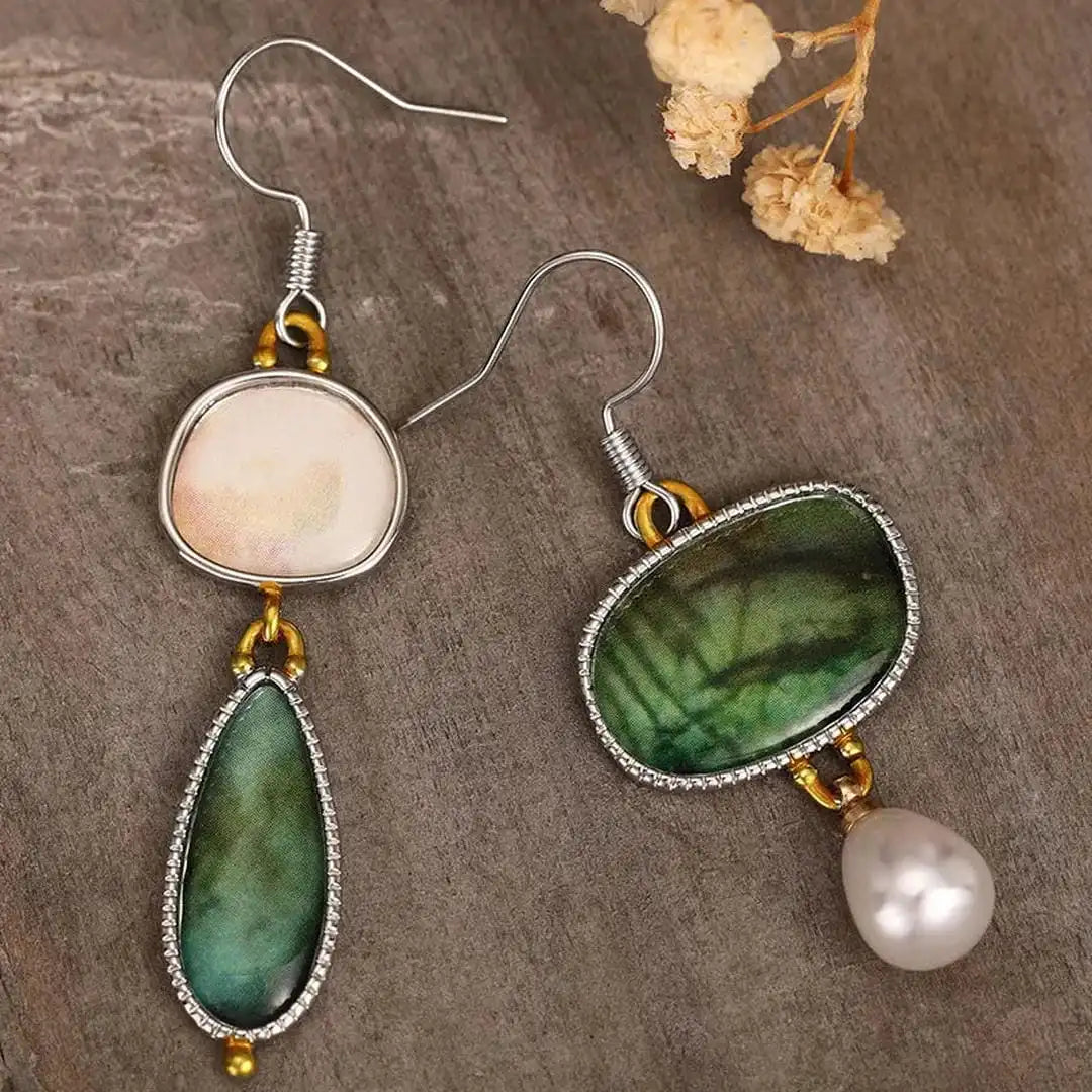 Boucles d'oreilles vintage en pierres précieuses vertes et blanches