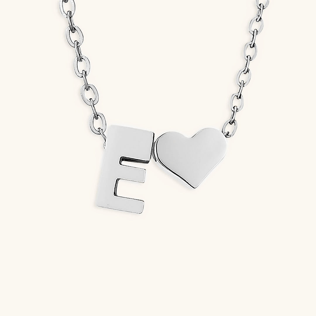 Ria™ | Collana con cuore e iniziali