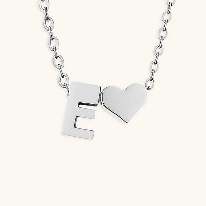 Ria™ | Collana con cuore e iniziali