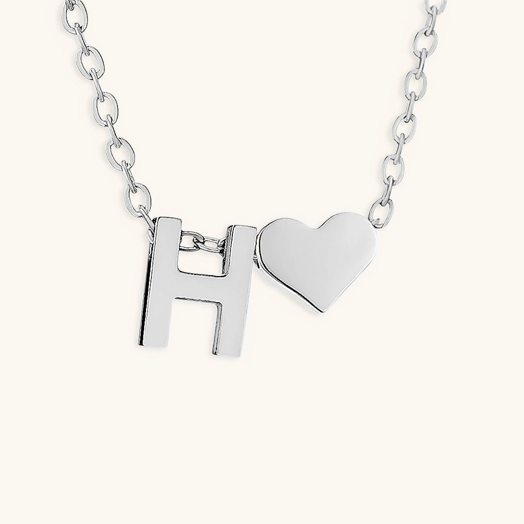 Ria™ | Collana con cuore e iniziali