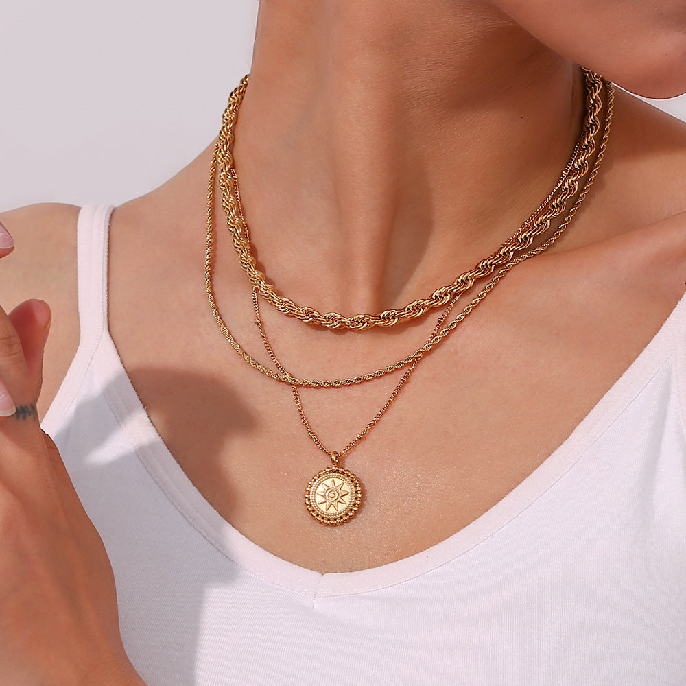 Starlight™ | Collier avec Médaille Dorée