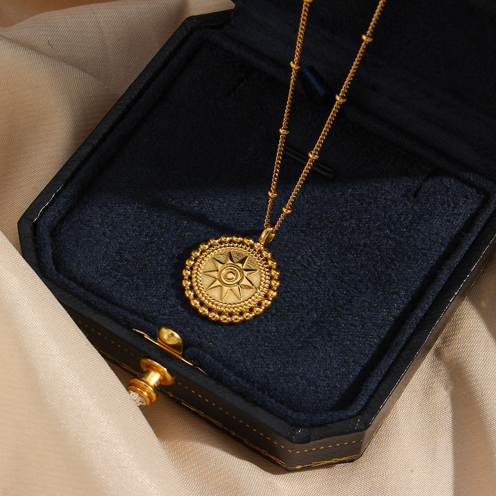 Starlight™ | Collier avec Médaille Dorée