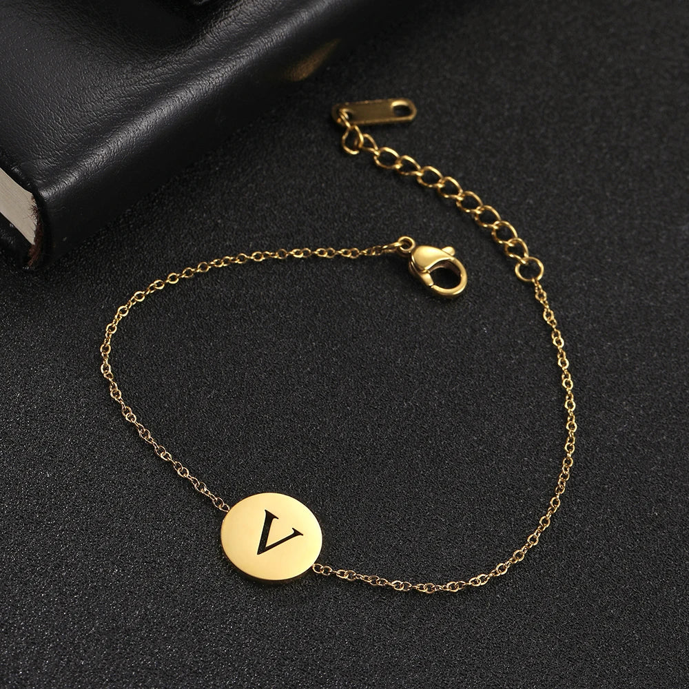 Amara™ | Bracelet initiales en acier inoxydable