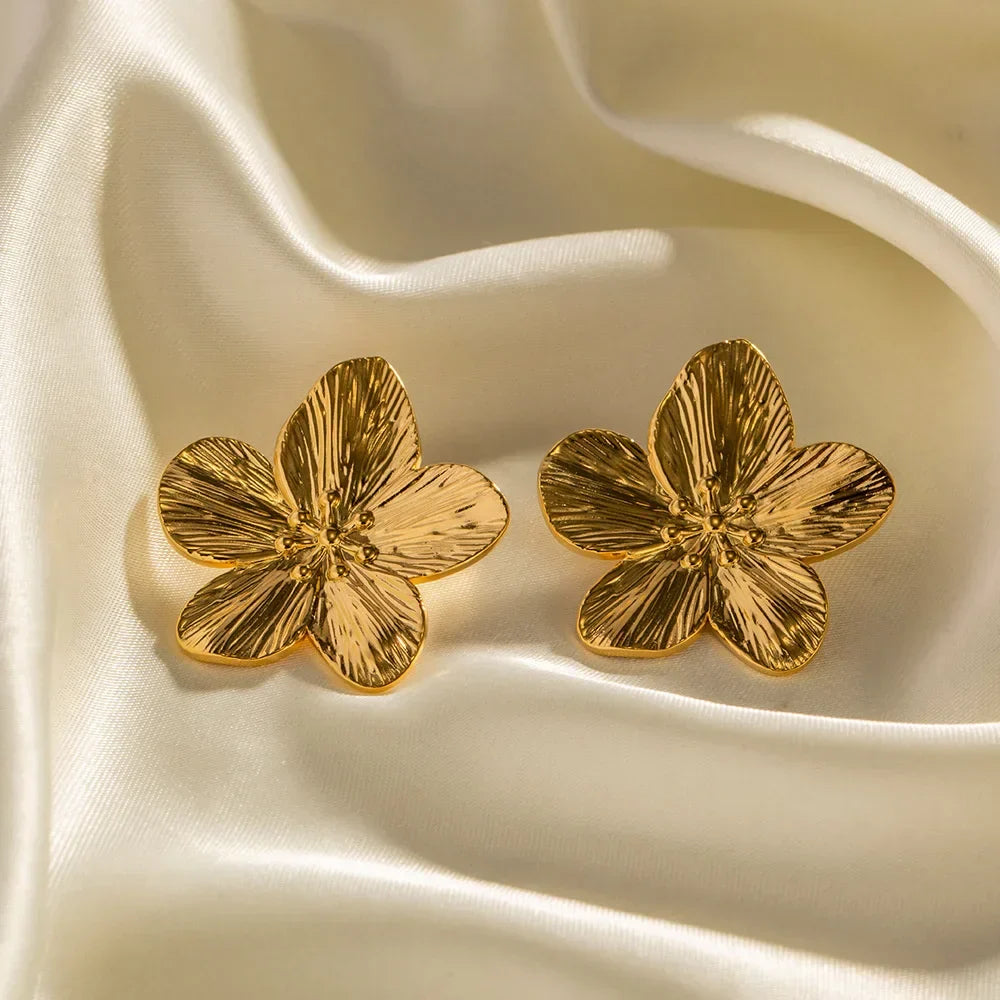 CHLOÉ™ | Boucles d’Oreilles Fleur Dorées