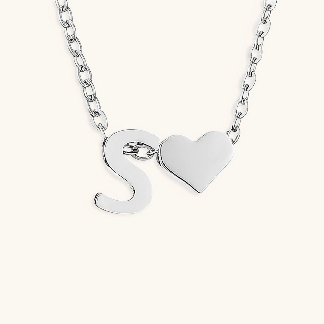 Ria™ | Collana con cuore e iniziali