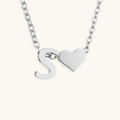 Ria™ | Collana con cuore e iniziali