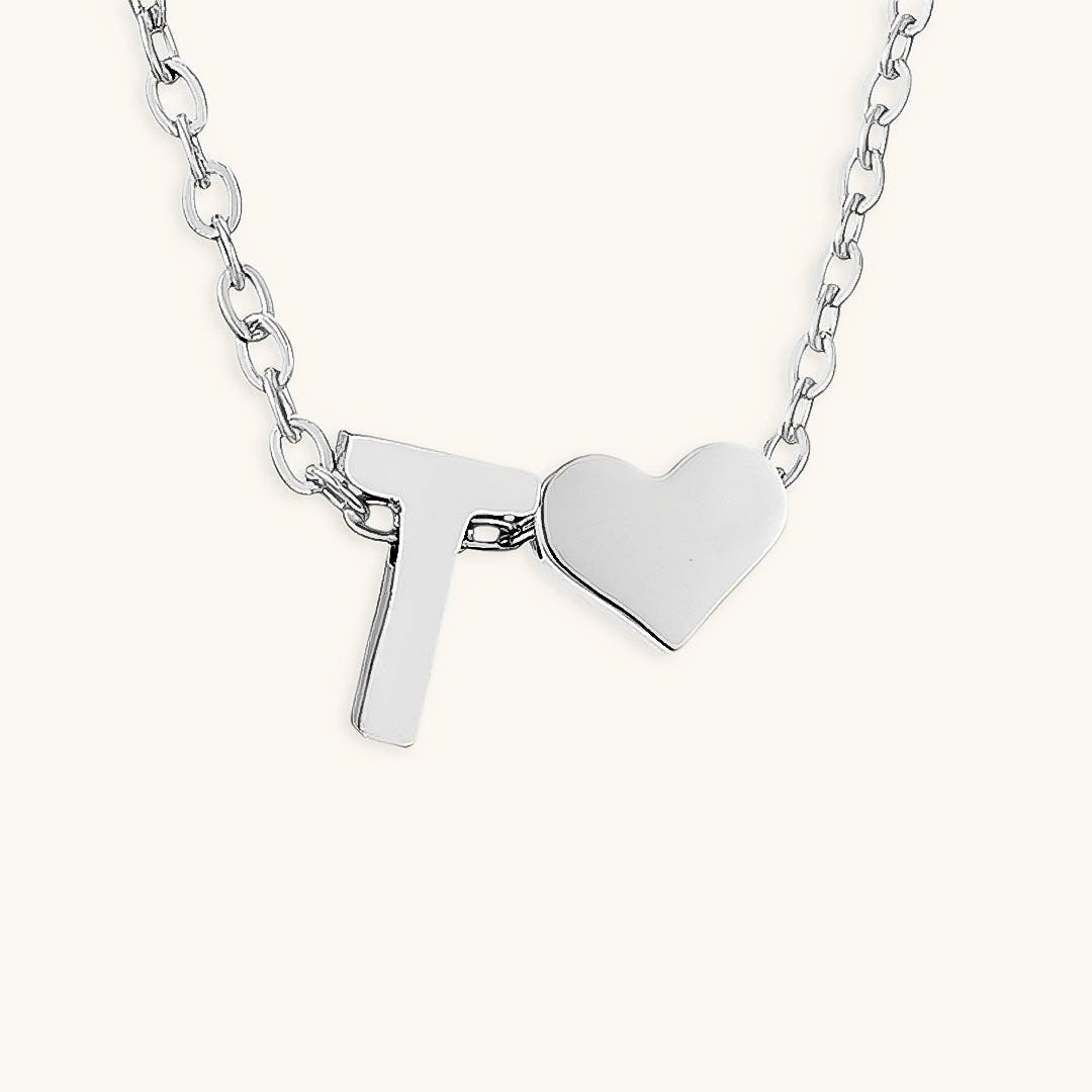 Ria™ | Collana con cuore e iniziali