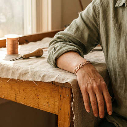 Bracelet en cuivre Seam par Marguax