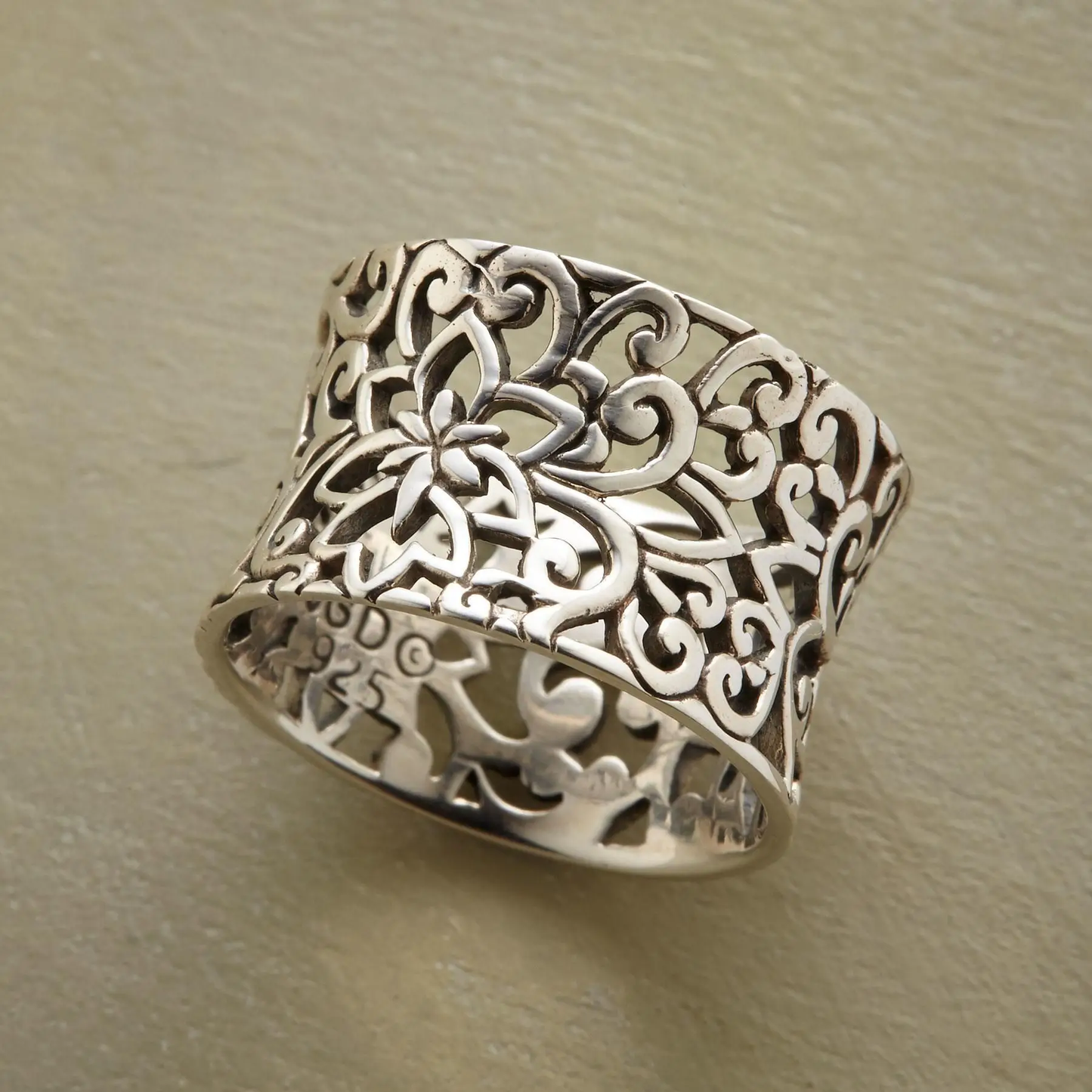 Mia - Bague Vintage Vide en Argent