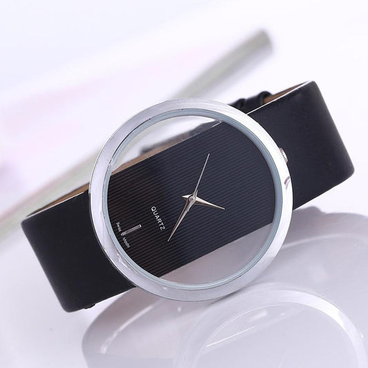 Montre à Quartz avec Boîtier Transparent et Élégant