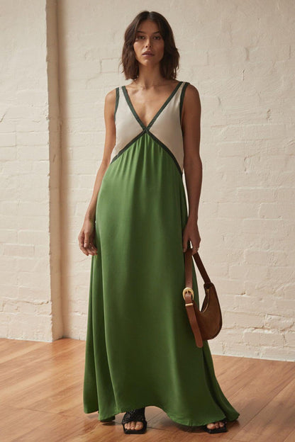 Agate | Robe Midi avec Décolleté en V effet Suédine